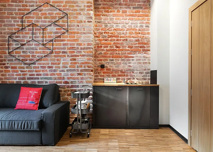 Well Well 3* Краков