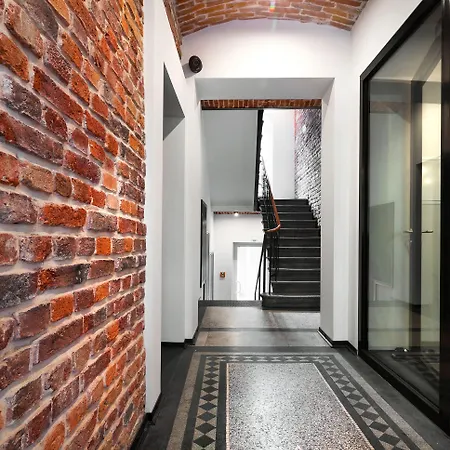 Well Well 克拉科夫