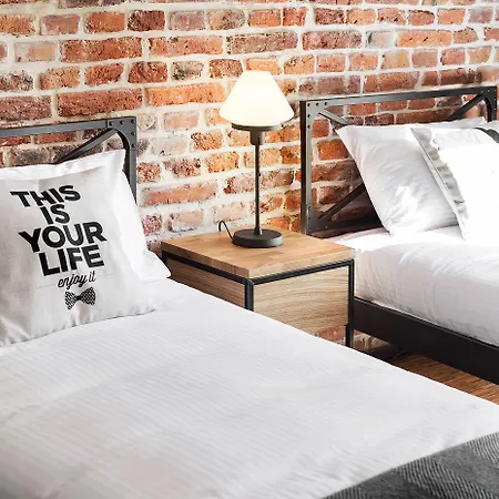 Well Well Apartahotel