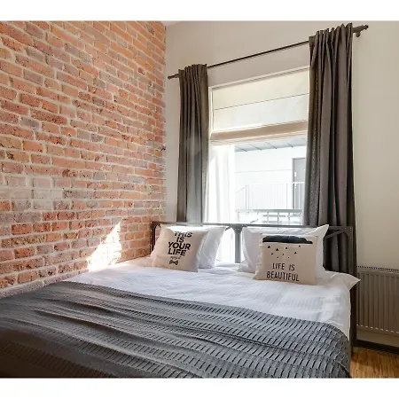 Apartahotel Well Well 3*