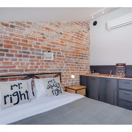 Well Well 3* Cracovia