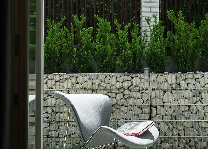 Well Well Aparthotel 3*