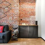 Well Well Aparthotel 3*