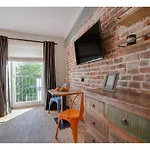 Well Well 3* Krakau